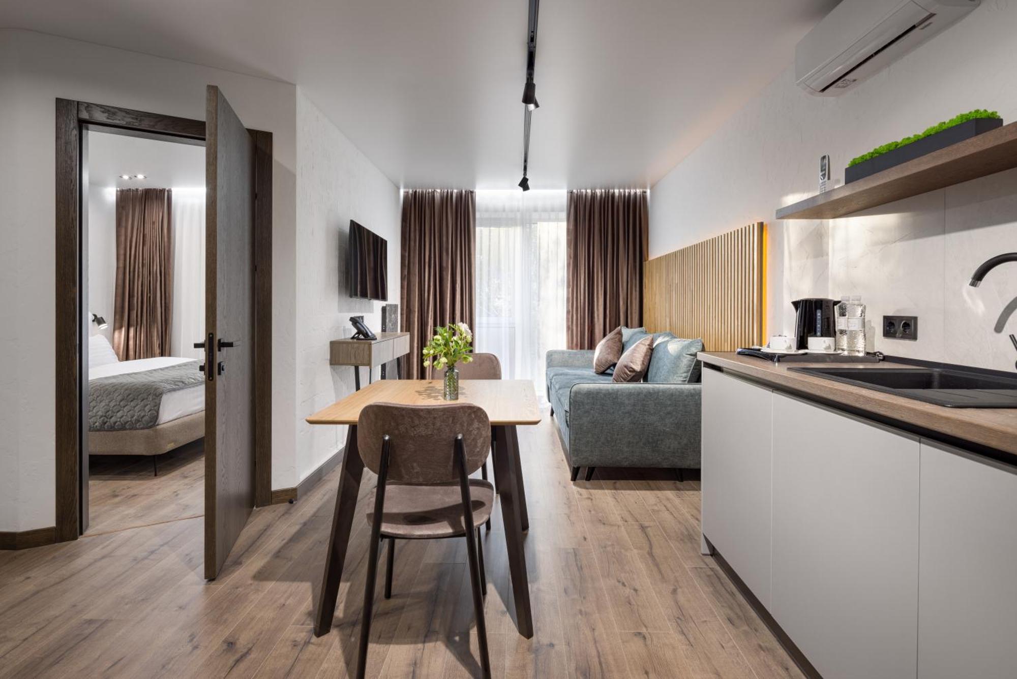 Apartel Hotel 4*